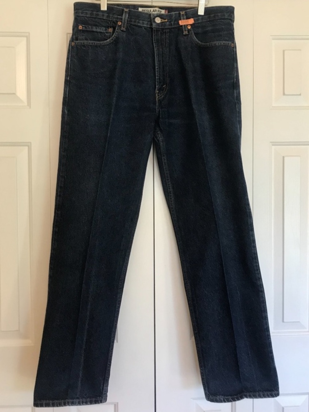 Levi's 505 Dark Blue Wash Regular Fit Straight Jeans. Size 36x32.